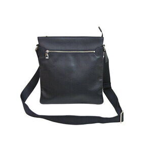 Louis Vuitton Sasha Taiga Leather Shoulder Bag Crossbody